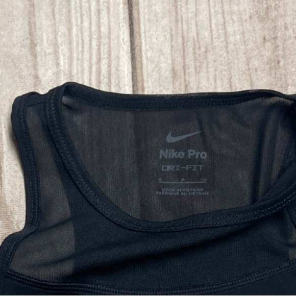Nike Women's Size Small Pro Dri-Fit Crop Tank Top Black - Picture 6 of 9